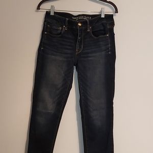 Dark wash American eagle skinny jeans
